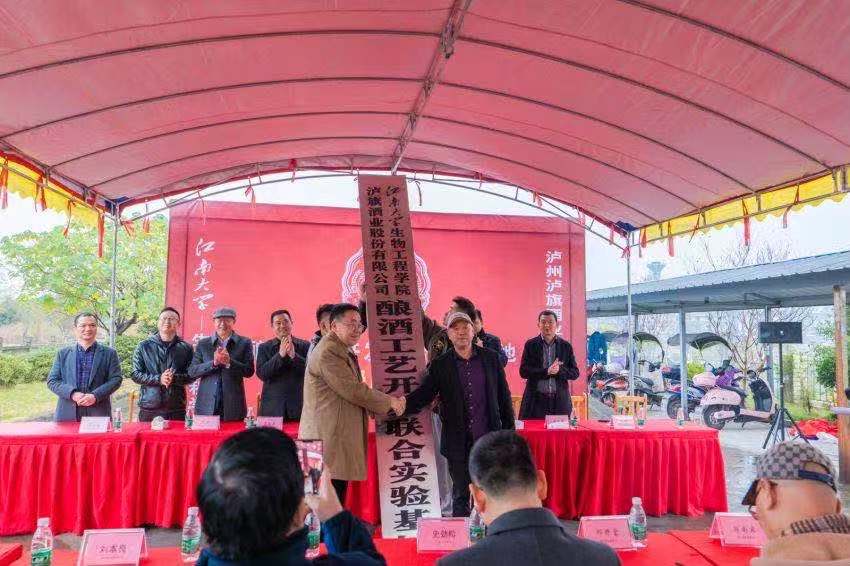 1607483918167767.jpg 1607483918167767.jpg