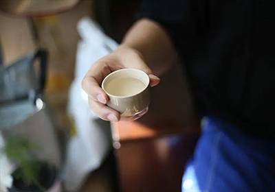 快結婚了,婚宴用酒什么酒好?這家婚宴定制酒很好!